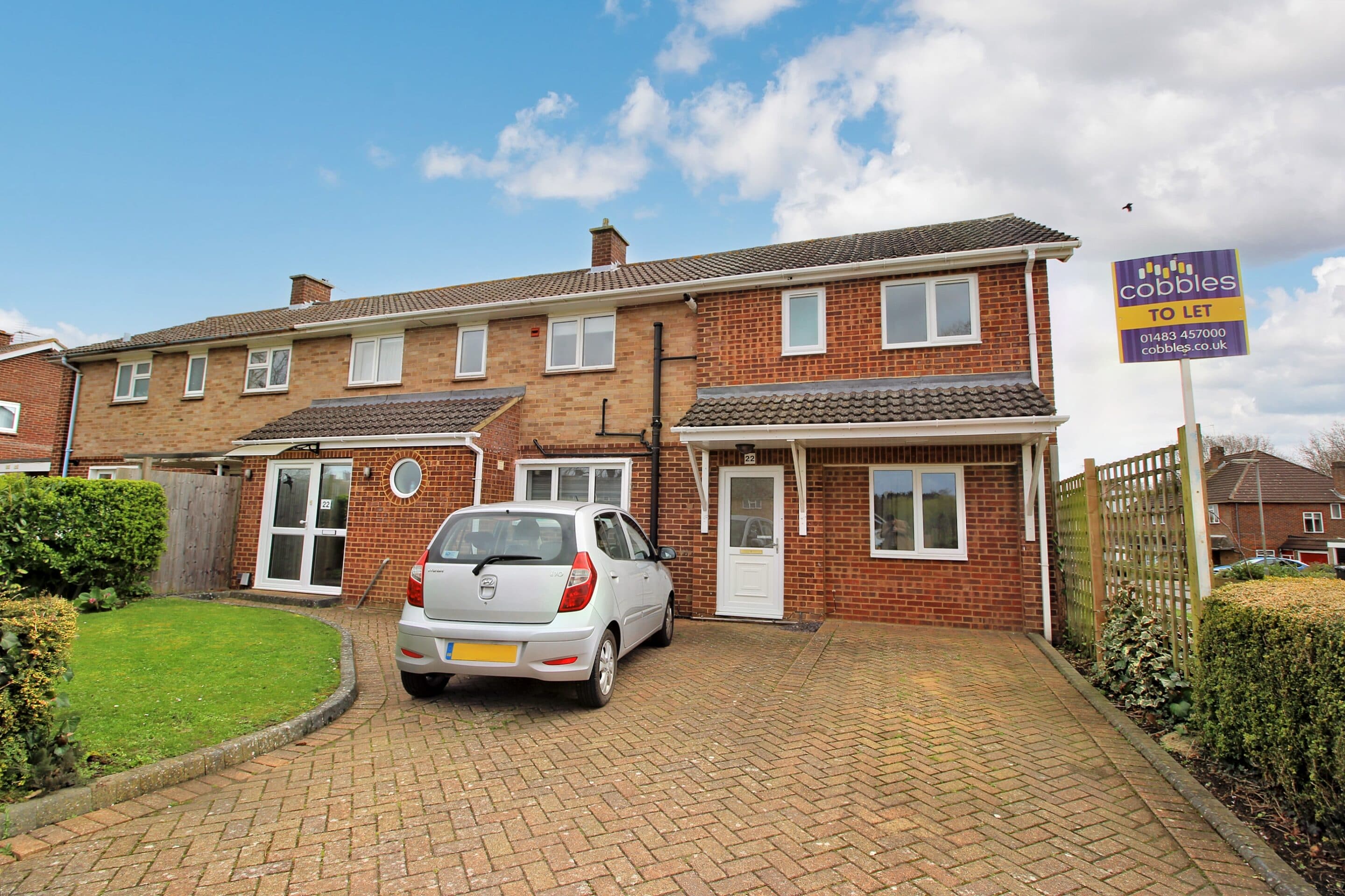 Applegarth Avenue, Guildford, Guildford, GU2 8LY