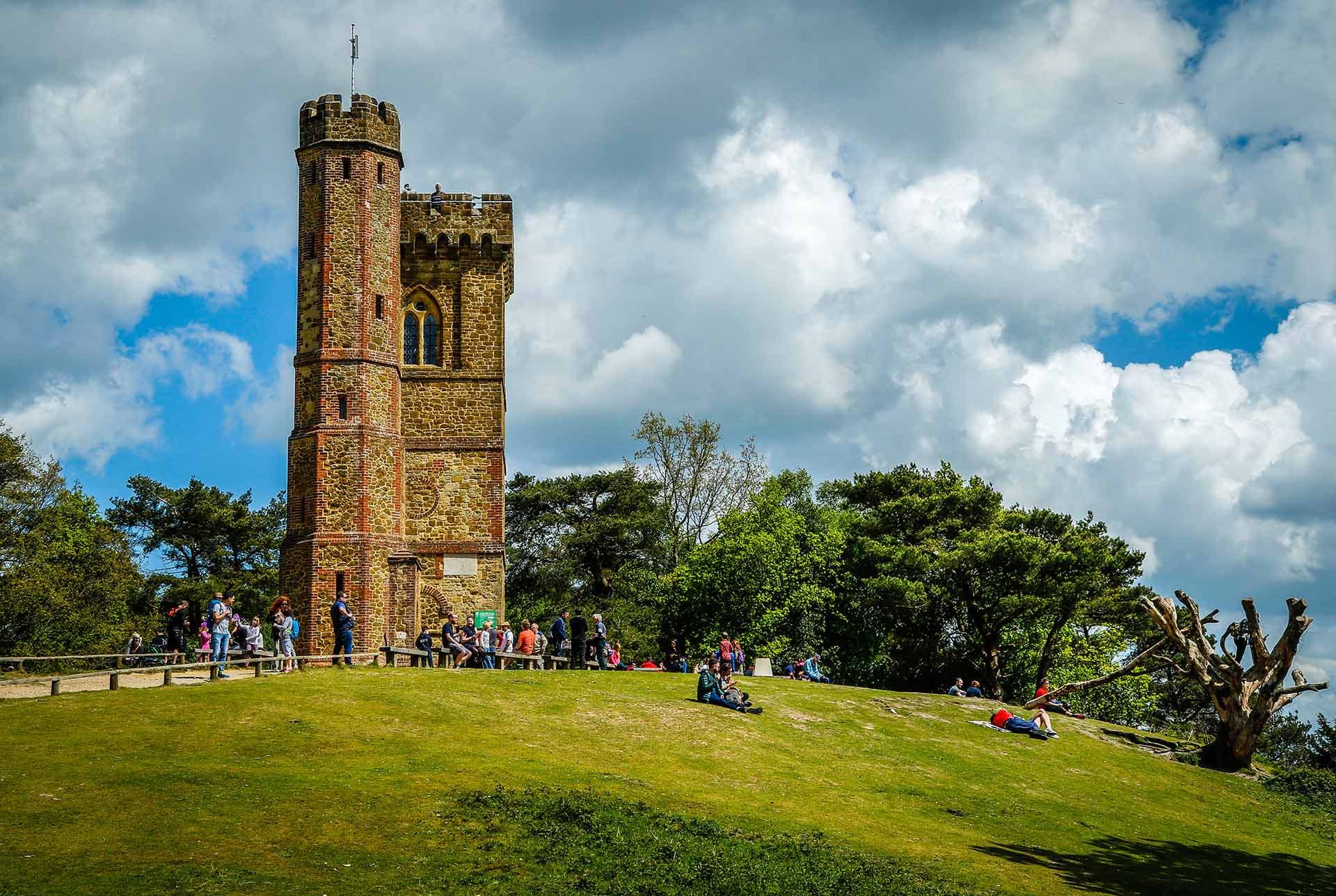 <span style="font-size:45px;">Surrey Hills Area Guide</span>