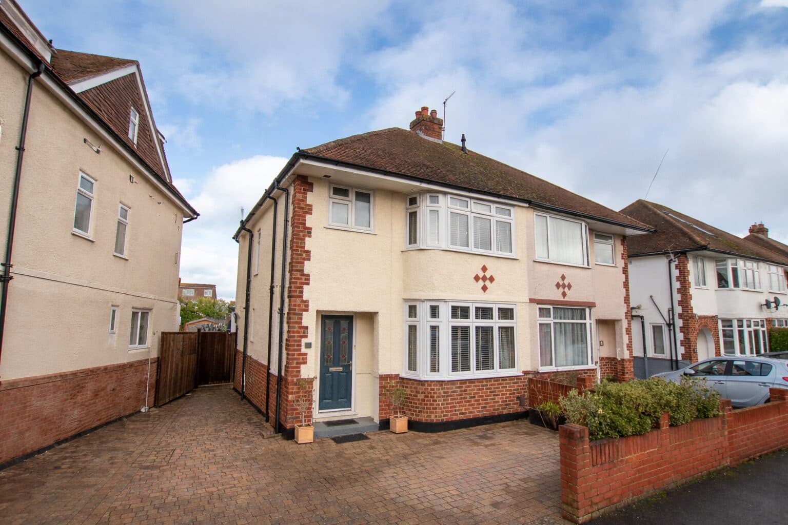 Byrefield Road, Guildford, Guildford, GU2 9UA