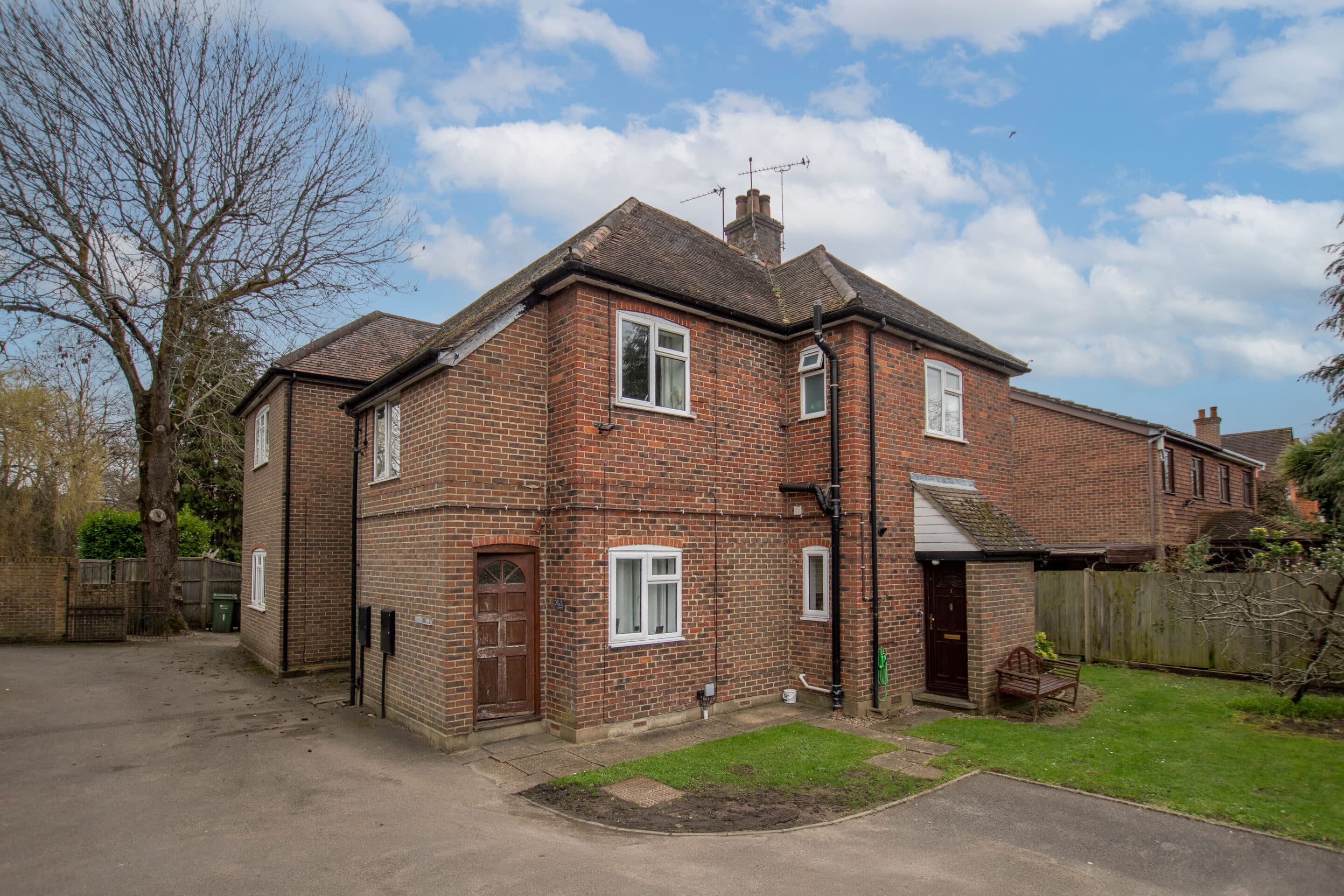 Oakhurst, 45 Woodlands Road, Guildford, Guildford, GU1 1RW