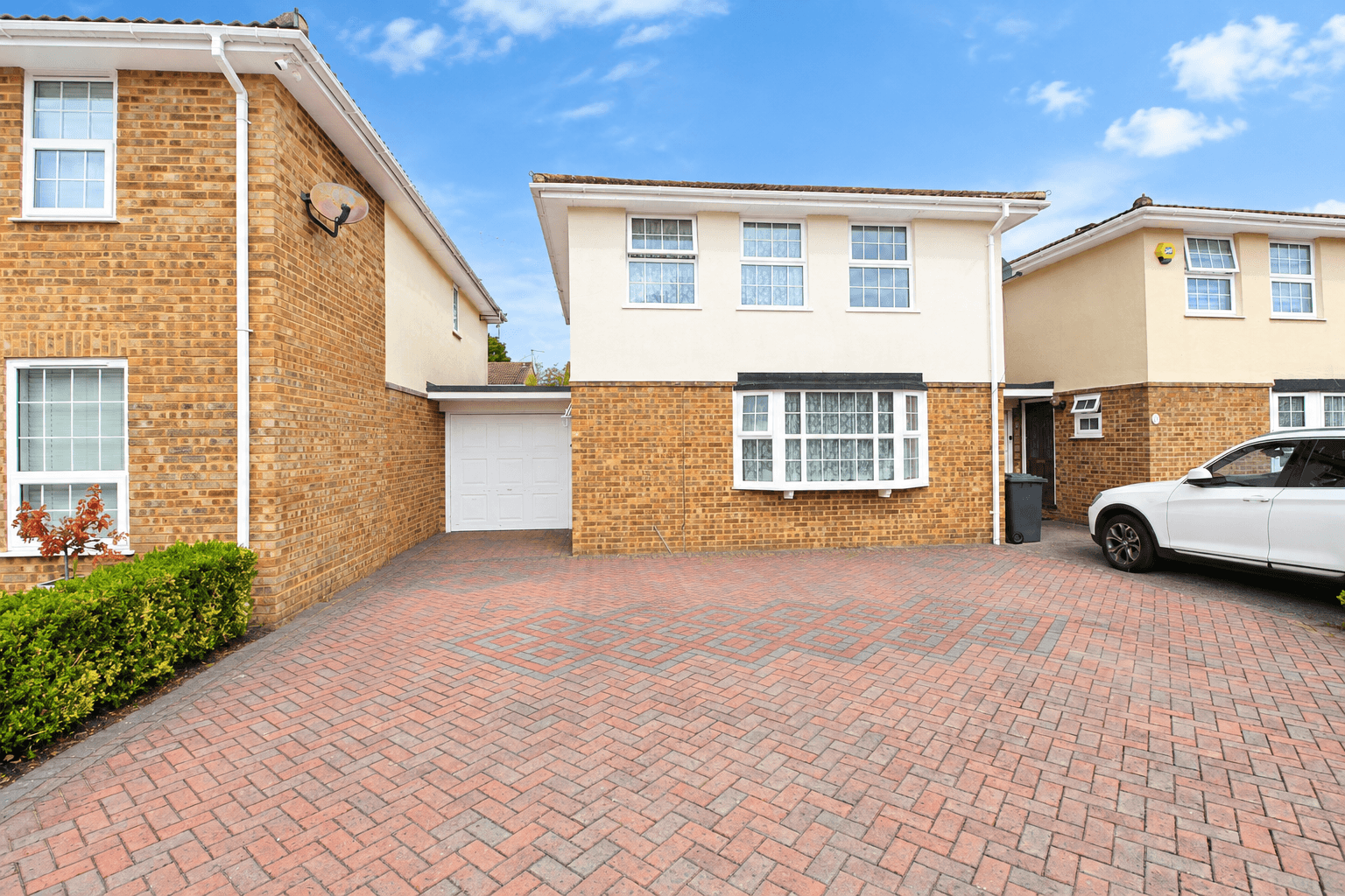 Cumberland Avenue, Guildford, GU2 9RQ