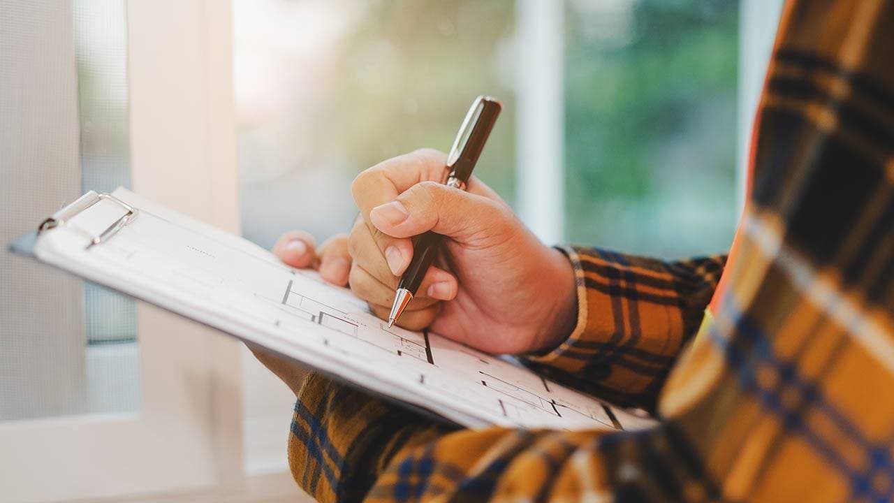 House surveys – what surveyors look for