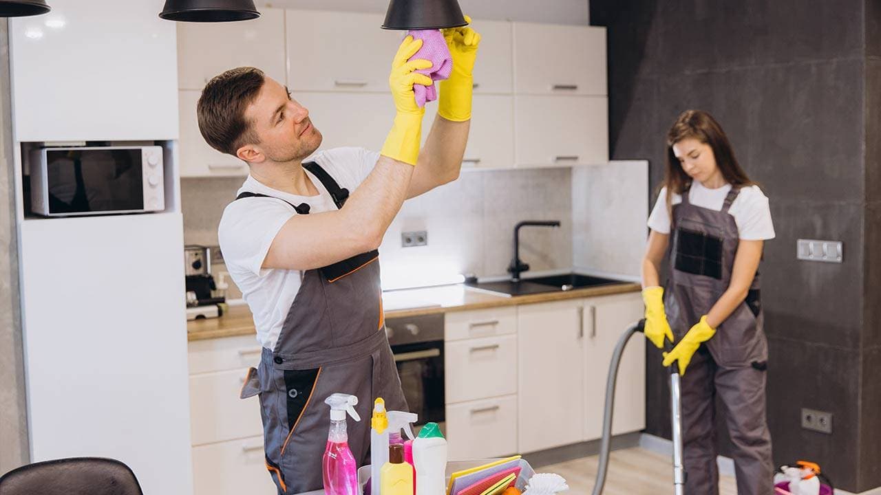 Do I need an after-builders clean before I sell my home in Guildford?